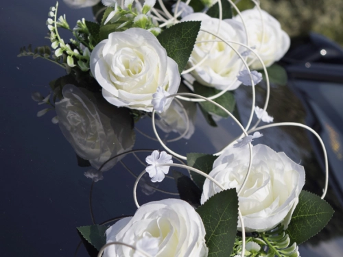 Décoration voiture mariage est un élément essentiel pour rendre votre jour