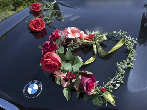 Décoration voiture mariage prix - Décorez votre voiture de mariage avec style