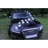Decoration voiture de mariés roses ivoire et le coeur