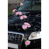 Decoration voiture de mariés rosé roses et le coeur