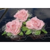 Décoration voiture de mariage roses rose