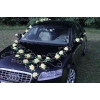 Déco de voiture de mariage jaune d or