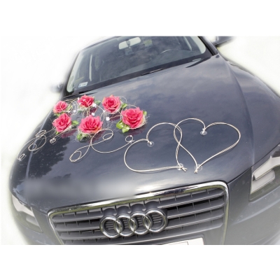 Rose foncé décoration de mariage pour voiture