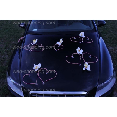 Coeurs roses orchidées blanches voiture mariage