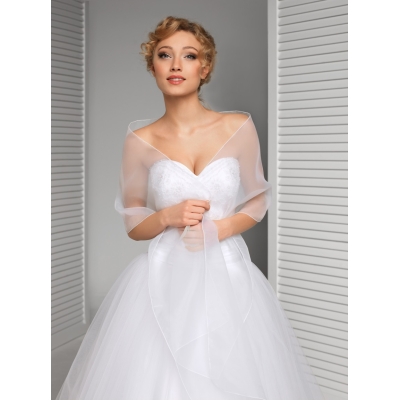 Étole organza pour la mariée