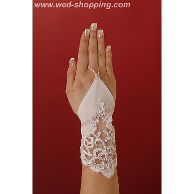 Gants courts en forme de losange avec blancs ou  écrus