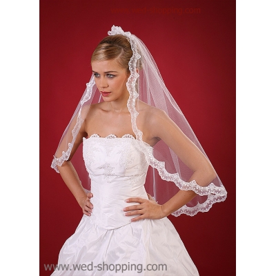 Voile de mariée - broderie et paillettes sur mousseline