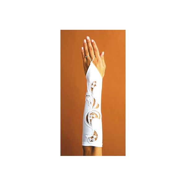 Gants de mariée avec une application en relief