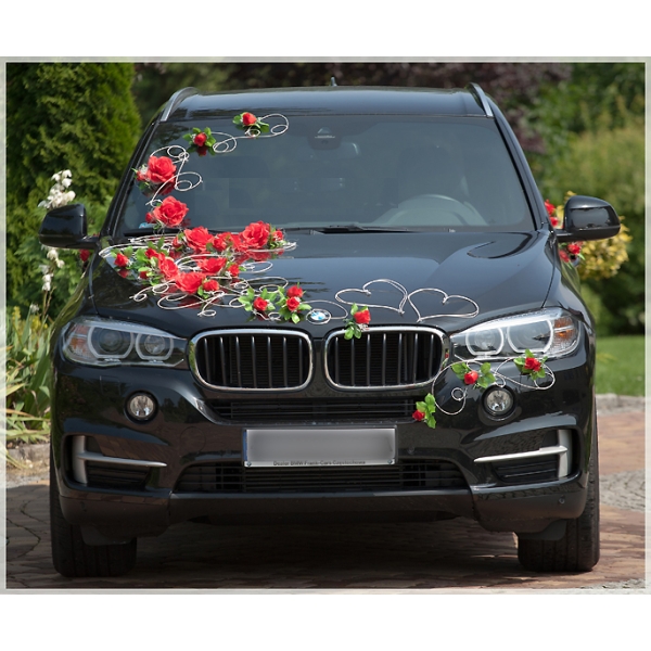 Décoration pour  Audi - voiture de mariage roses rouges