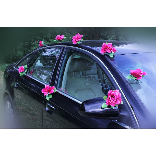 Deco de voiture de mariage Bourgogne roses et le coeur