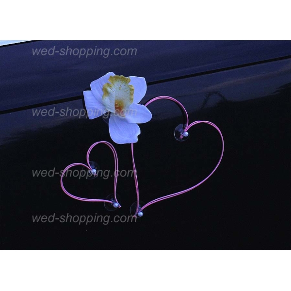 Coeurs roses orchidées blanches voiture mariage