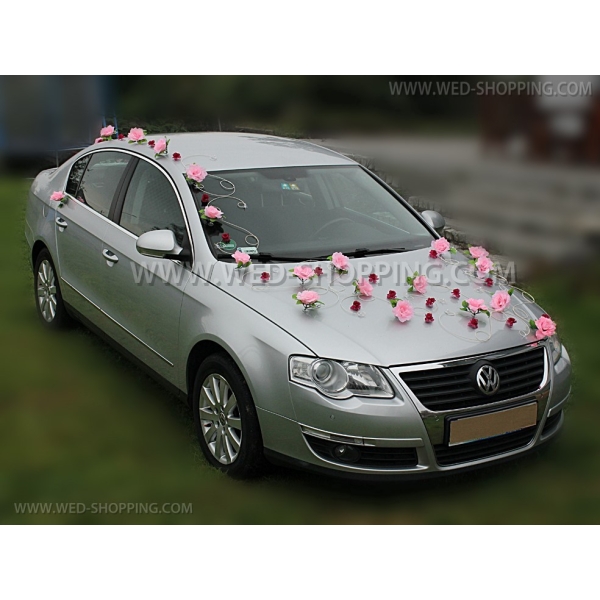 Décoration voiture balai roses roses