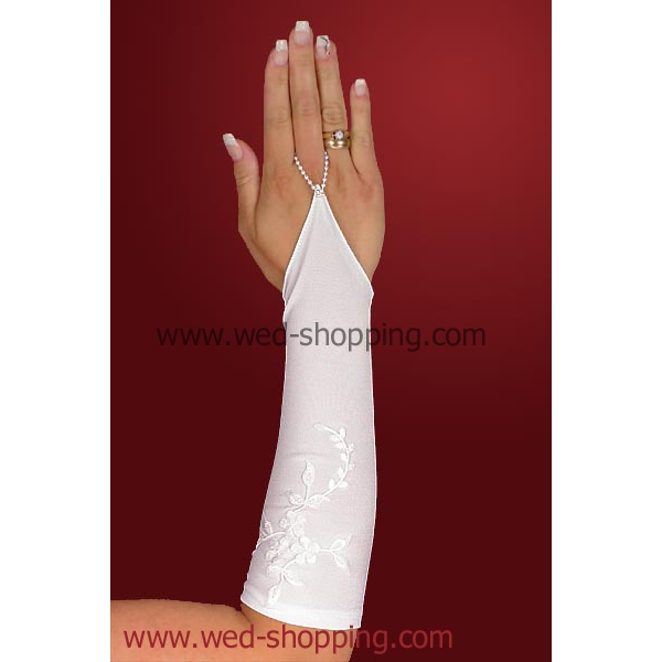 Gants de mariée avec motif ornemental