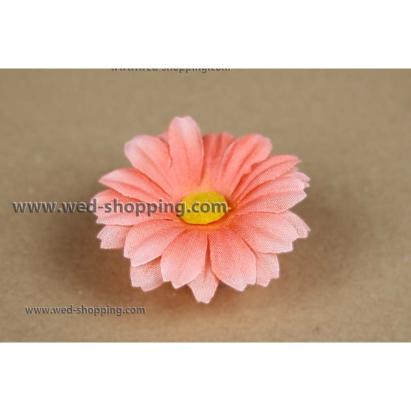 Marguerites pêche avec des ventouses pour la décoration de voiture de mariage