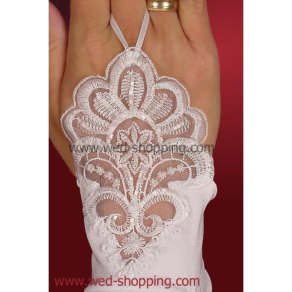 Gants avec perles un motif ornemental