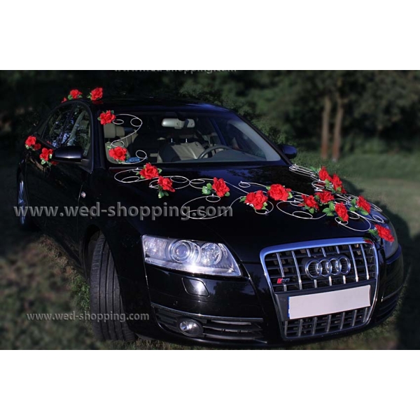 Décoration voiture balai mariage roses rouges