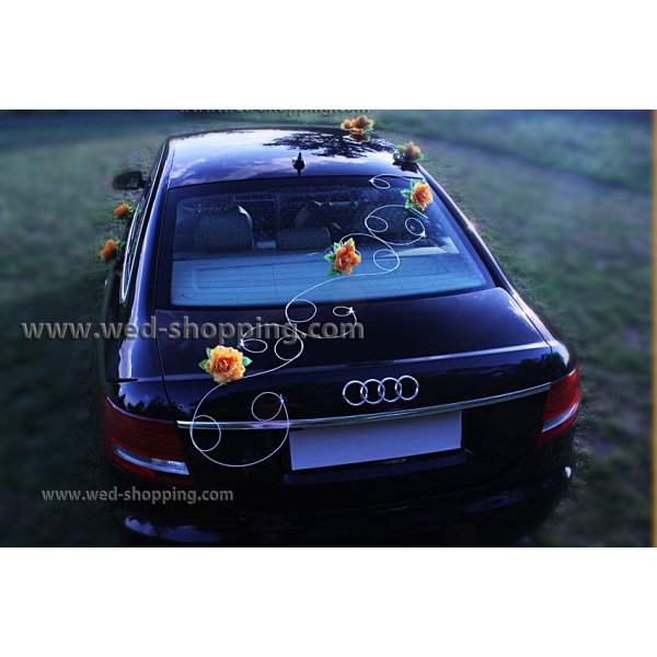 Décoration voiture balai roses oranges