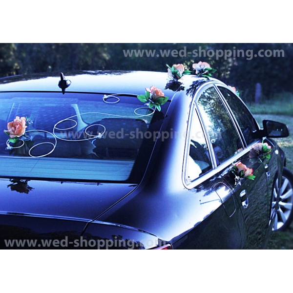 Décoration voiture mariage Salmon roses