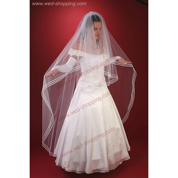 Voile bordure de trois rubans