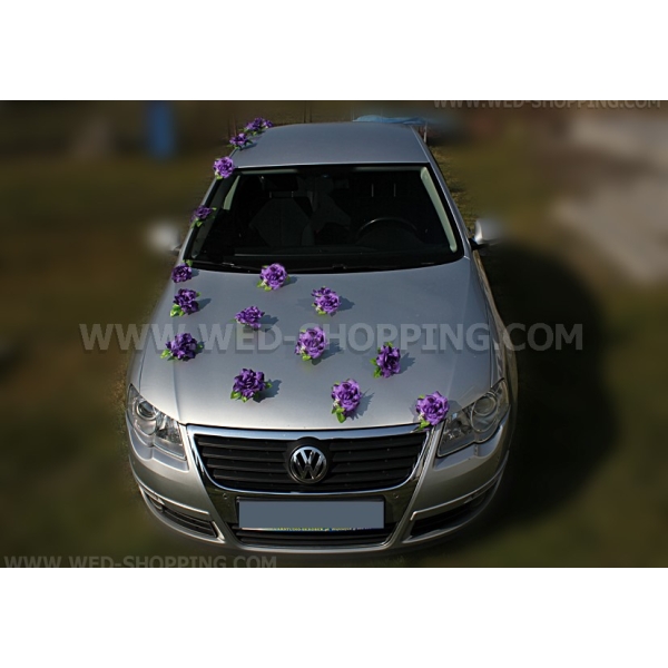 Les roses violette pour voiture mariage
