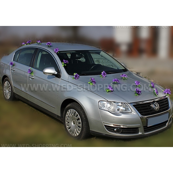 Les roses violette pour voiture mariage