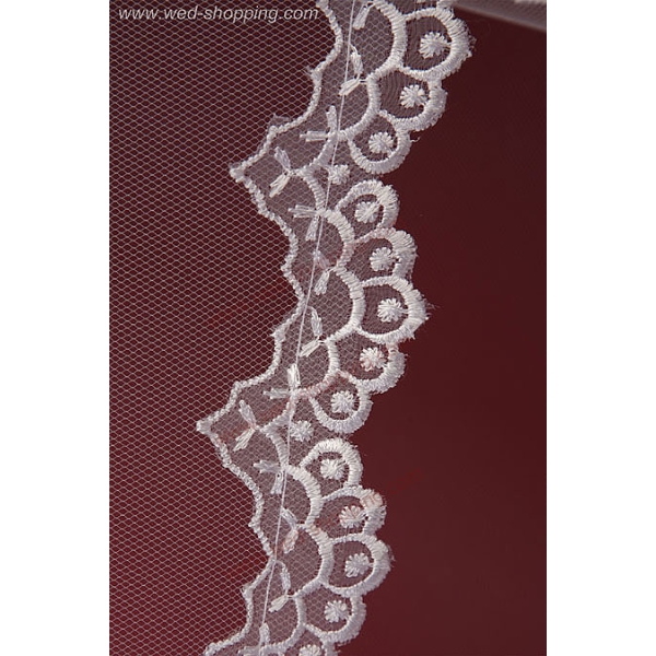 Voile orné de dentelle - long