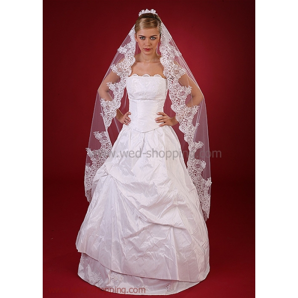 Voile de mariée - long avec dentelle